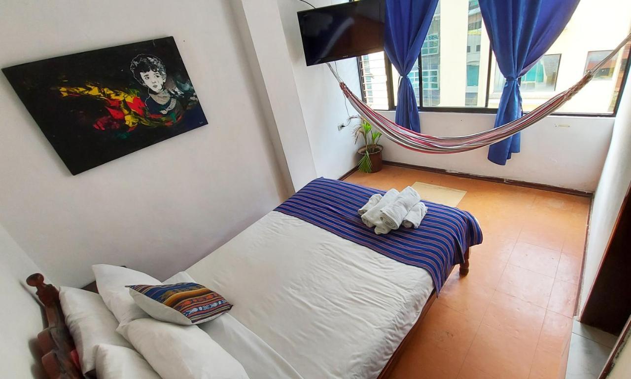 Erupcion Art Hotel & Hostel บาญอส ภายนอก รูปภาพ