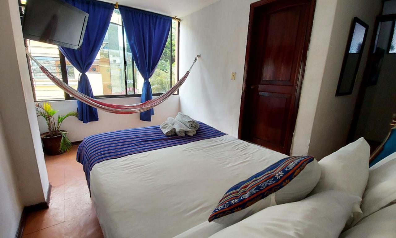 Erupcion Art Hotel & Hostel บาญอส ภายนอก รูปภาพ